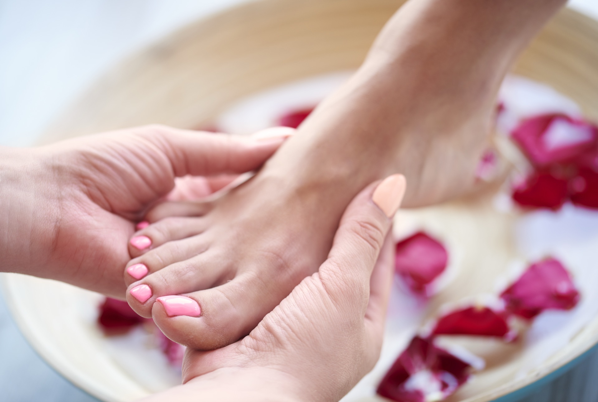 Violora Studio nail work