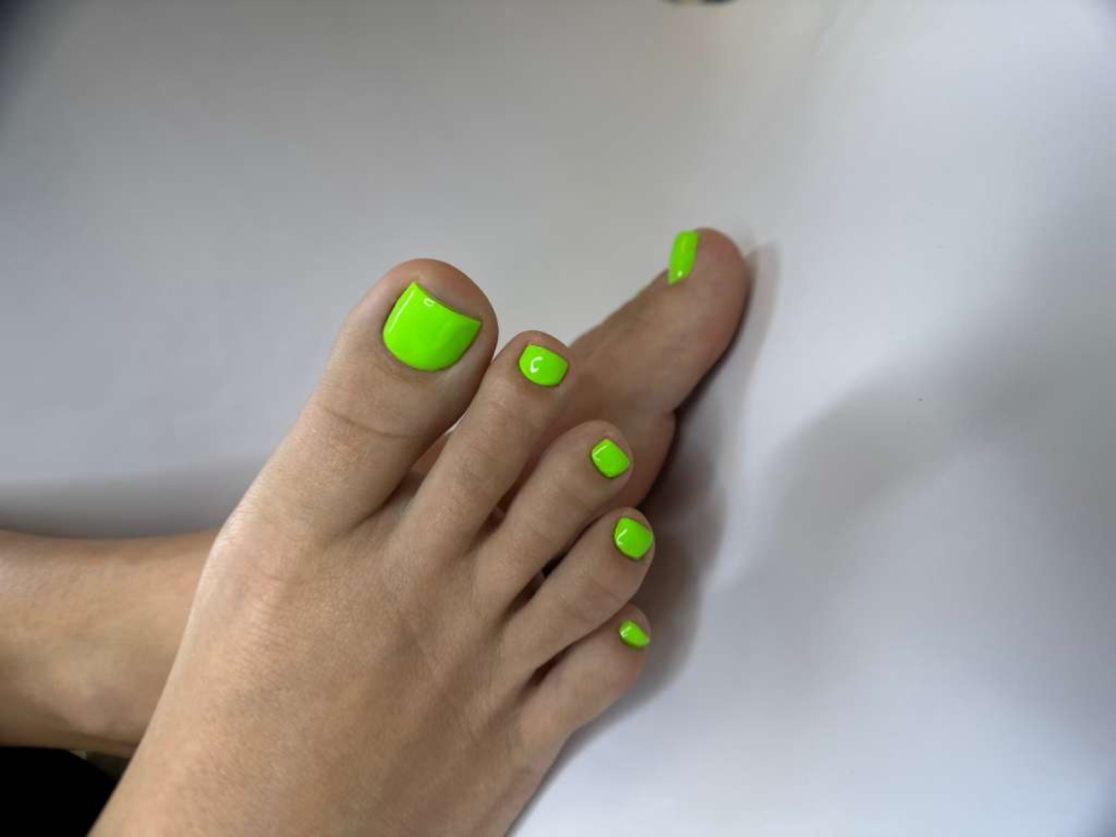 Violora Studio nail work