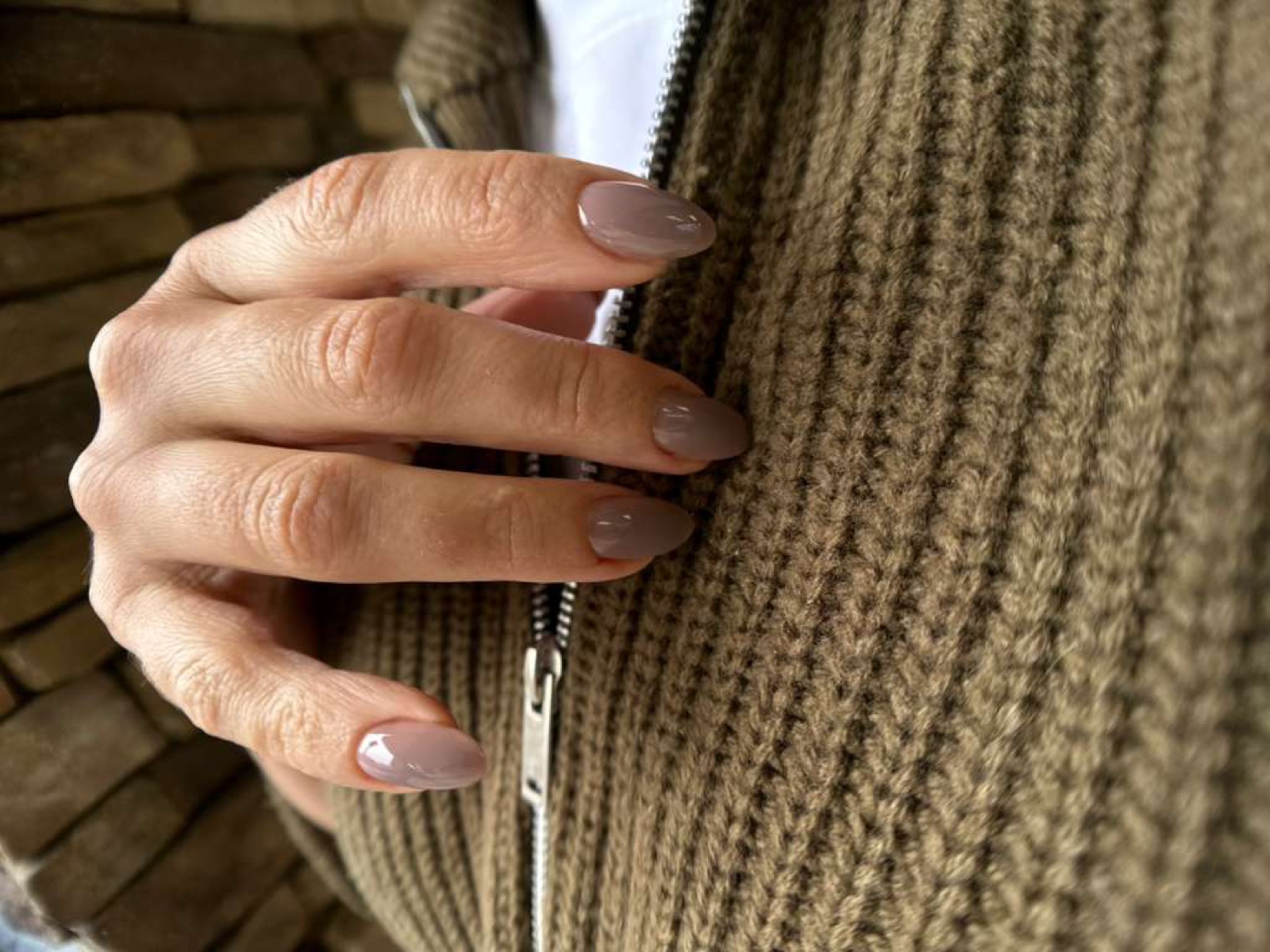 Violora Studio nail work